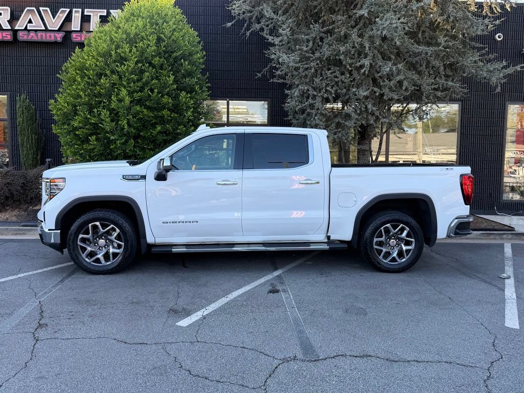 Used 2024 GMC Sierra 1500 SLT w/ SLT Premium Plus Package AWD/4WD image 9