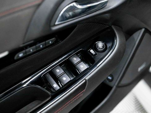 Used 2015 Chevrolet SS RWD image 44