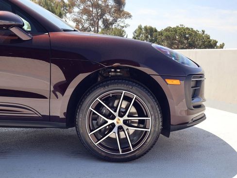 New 2026 Porsche Macan AWD/4WD image 11