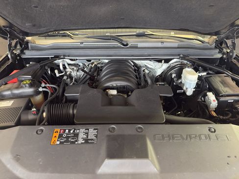 Used 2018 Chevrolet Tahoe Premier image 32