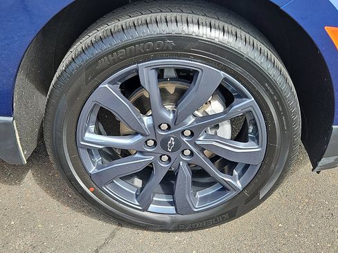 Used 2023 Chevrolet Equinox RS AWD/4WD image 8