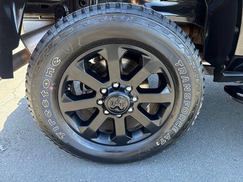 Certified 2025 RAM 2500 Big Horn AWD/4WD image 10