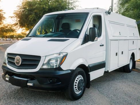 Used 2017 Mercedes-Benz Sprinter 3500 w/ Suspension Package II image 3