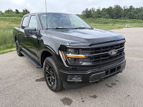 New 2026 Ford F150 XLT w/ Equipment Group 302A MID AWD/4WD image 7