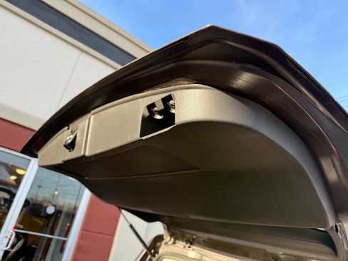 Used 2016 Jeep Patriot High Altitude image 9