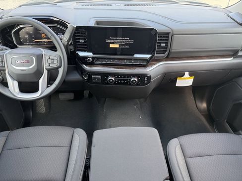 New 2026 GMC Sierra 1500 SLE w/ Preferred Package image 16