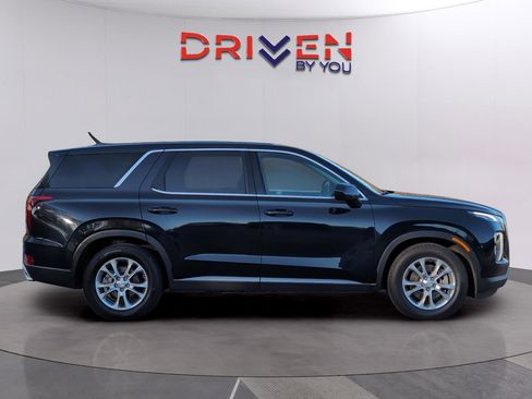 Used 2020 Hyundai Palisade SE image 6