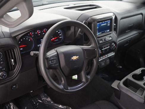 Used 2020 Chevrolet Silverado 1500 Custom w/ Custom Max Trailering Package AWD/4WD image 19