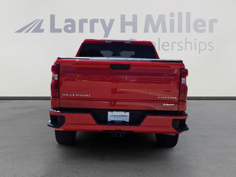 Used 2022 Chevrolet Silverado 1500 Custom AWD/4WD image 4