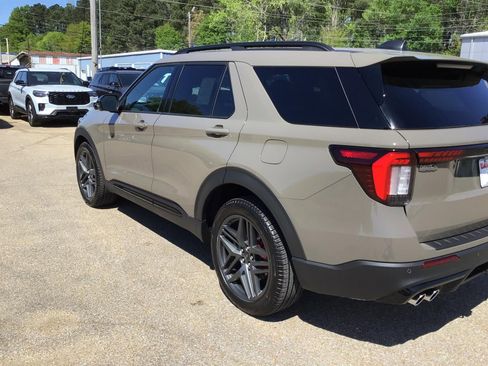 New 2026 Ford Explorer ST w/ Sun And Sound Package AWD/4WD image 13