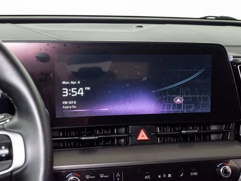 Certified 2025 Kia Sportage SX FWD image 18