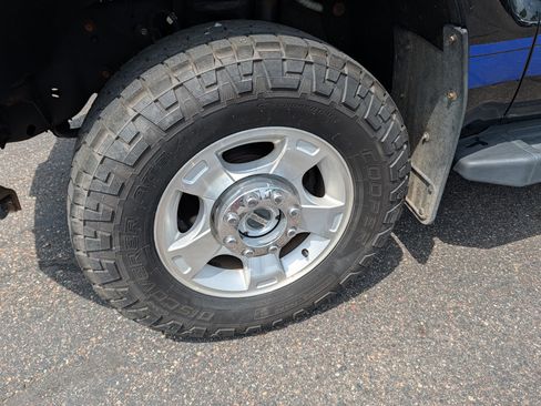 Used 2016 Ford F250 XLT w/ Camper Package AWD/4WD image 9