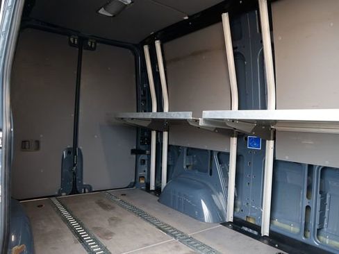 Used 2018 Mercedes-Benz Sprinter 2500 image 26