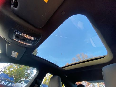 Certified 2025 Mercedes-Benz CLA 250 4MATIC image 21