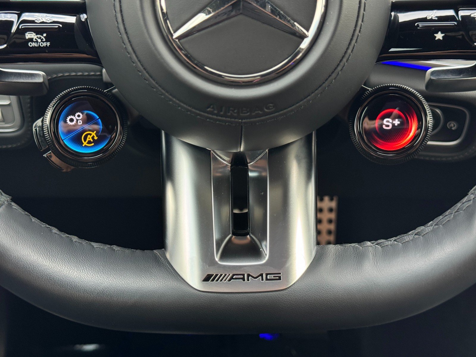 Used 2025 Mercedes-Benz GLS 63 AMG 4MATIC image 27