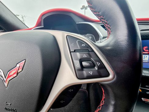 Used 2016 Chevrolet Corvette Z06 w/ 3LZ Preferred Equipment Group image 38