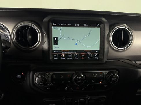 Used 2022 Jeep Wrangler Unlimited Rubicon 4xe w/ Cold Weather Group AWD/4WD image 19