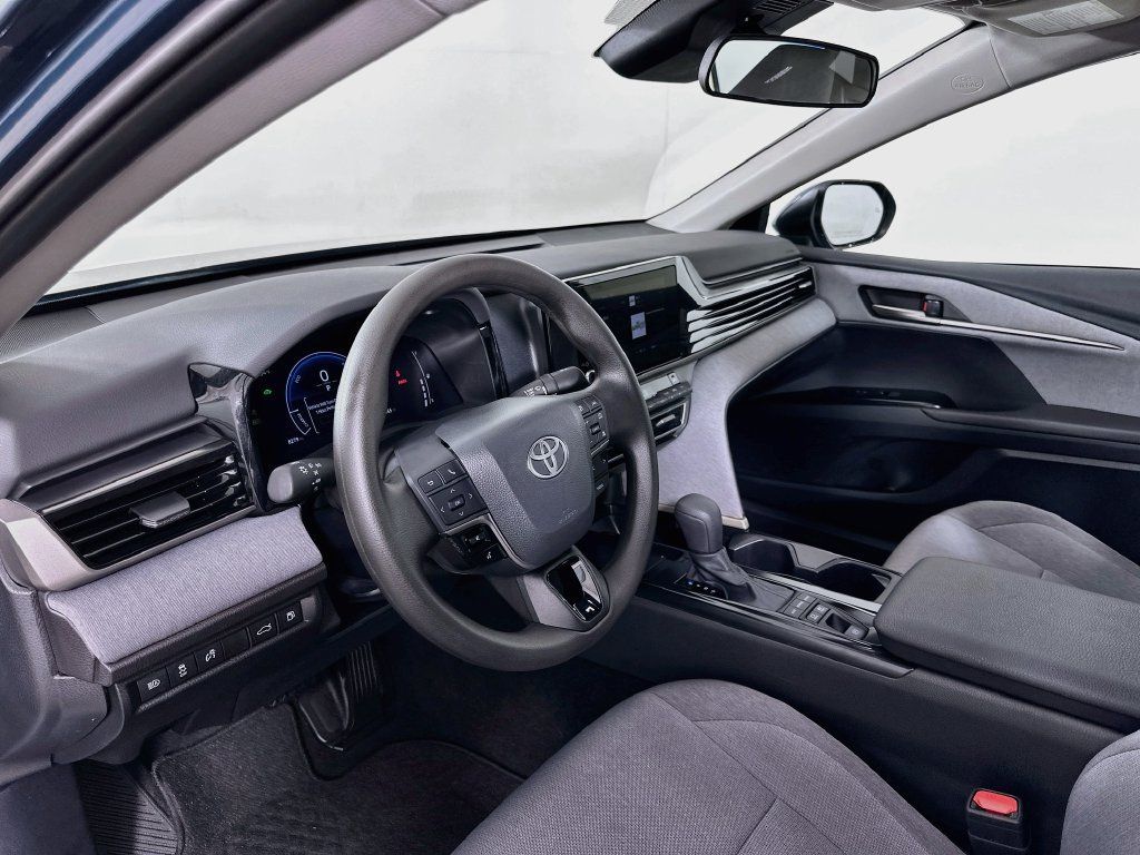 Used 2026 Toyota Camry LE FWD image 9