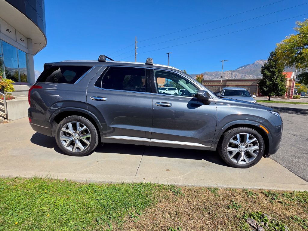 Used 2022 Hyundai Palisade Limited w/ Cargo Package AWD/4WD image 4