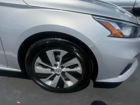 Used 2021 Nissan Altima 2.5 S w/ Driver Assist Package FWD image 4