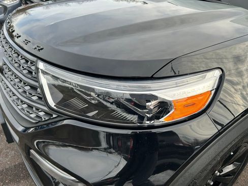 Certified 2022 Ford Explorer XLT w/ Equipment Group 202A image 32