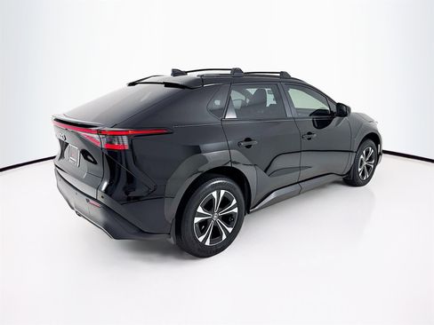 Used 2024 Toyota bZ4X XLE image 8