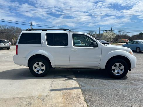 Used 2012 Nissan Pathfinder S image 4