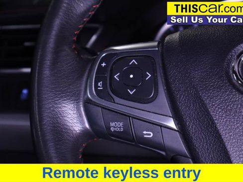 Used 2017 Toyota Camry SE FWD image 16