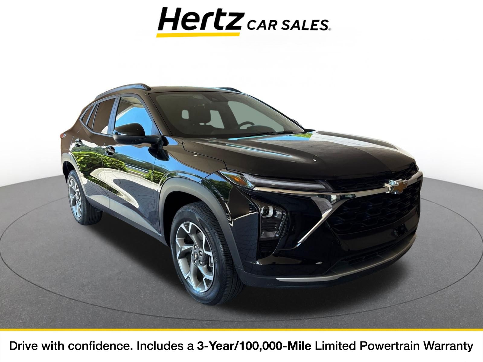 Used 2025 Chevrolet Trax LT FWD image 1