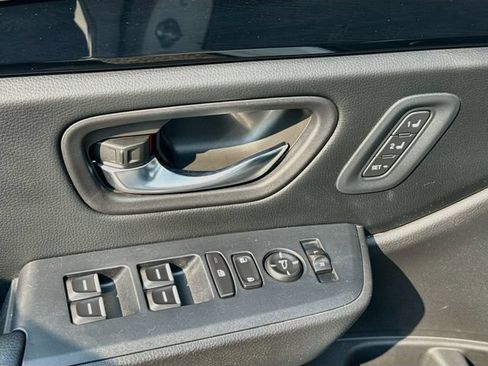 Certified 2023 Honda Pilot EX-L image 17