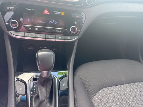 Used 2017 Hyundai Ioniq SEL image 34