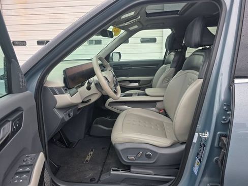 Certified 2024 Kia EV9 Wind AWD/4WD image 23
