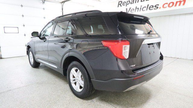 Used 2021 Ford Explorer XLT w/ Equipment Group 202A AWD/4WD image 3