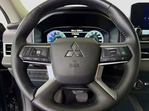 Used 2024 Mitsubishi Outlander SEL image 14