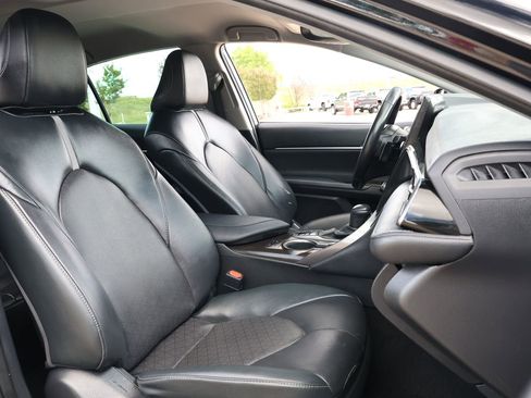 Used 2023 Toyota Camry XSE image 29