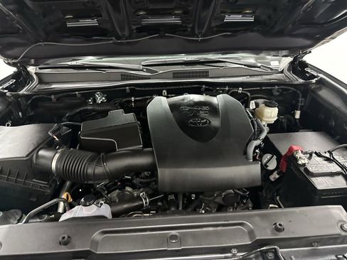 Used 2022 Toyota Tacoma TRD Sport w/ TRD Premium Sport Package image 27