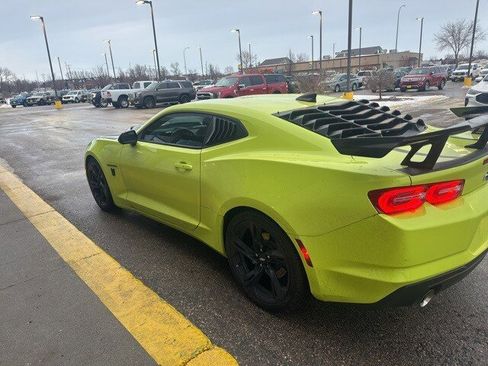 Used 2019 Chevrolet Camaro LT w/ Technology Package image 4