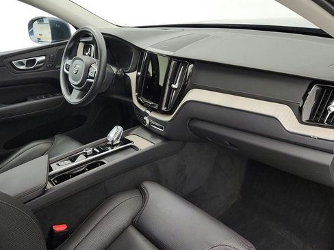 Used 2022 Volvo XC60 B5 Inscription w/ Advanced Package AWD/4WD image 24