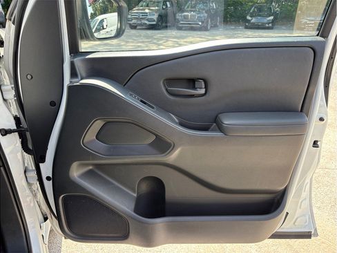 Used 2022 Nissan Frontier S RWD image 32