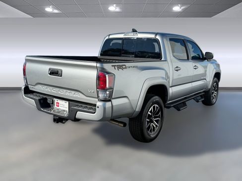 Certified 2022 Toyota Tacoma TRD Sport image 9