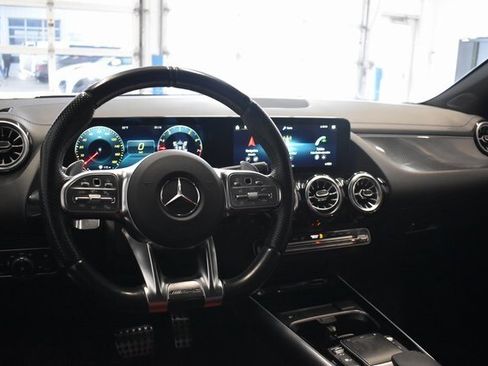 Used 2022 Mercedes-Benz GLA 35 AMG 4MATIC image 25