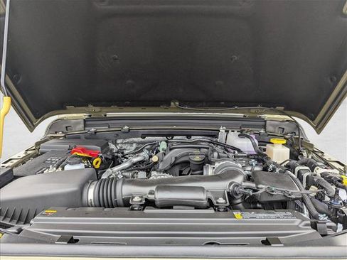 New 2025 Jeep Gladiator Sport image 25