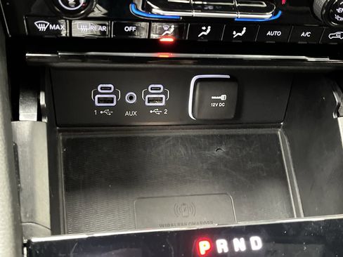 Used 2024 Jeep Grand Cherokee L Limited w/ Luxury Tech Group II image 26