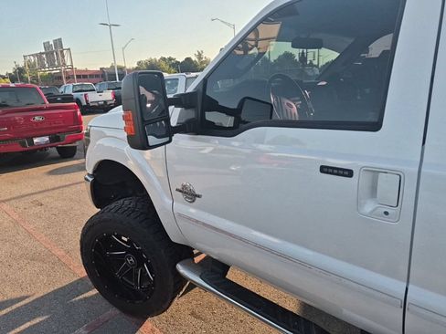 Used 2016 Ford F250 Lariat w/ Lariat Interior Package AWD/4WD image 10