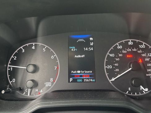 Used 2023 Toyota Corolla Cross LE AWD/4WD image 11
