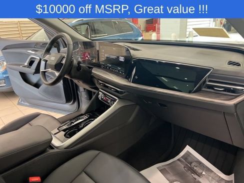 Used 2025 Audi Q5 Premium w/ Convenience Package AWD/4WD image 24