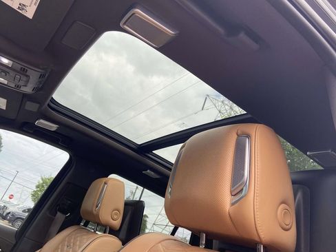 Used 2021 Cadillac Escalade Sport w/ Driver Assist Tech Package AWD/4WD image 9
