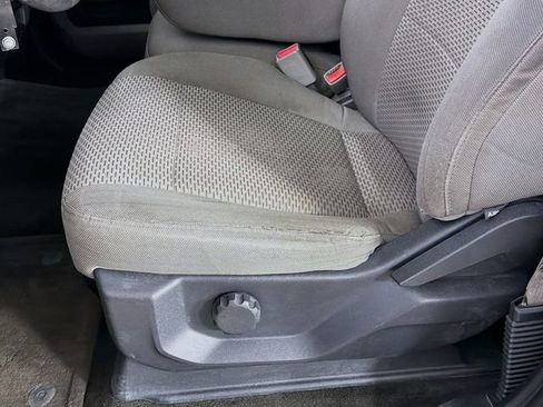 Used 2015 Ford F150 XLT AWD/4WD image 18