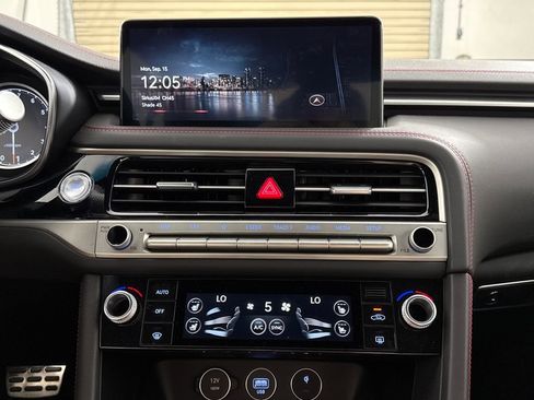 New 2025 Genesis G70 2.5T w/ Sport Prestige Package RWD image 19