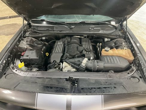 Used 2016 Dodge Challenger SRT w/ Technology Group RWD image 24